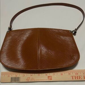 Louis Vuitton Demi Lune Pochette in Epi leather Light Brown